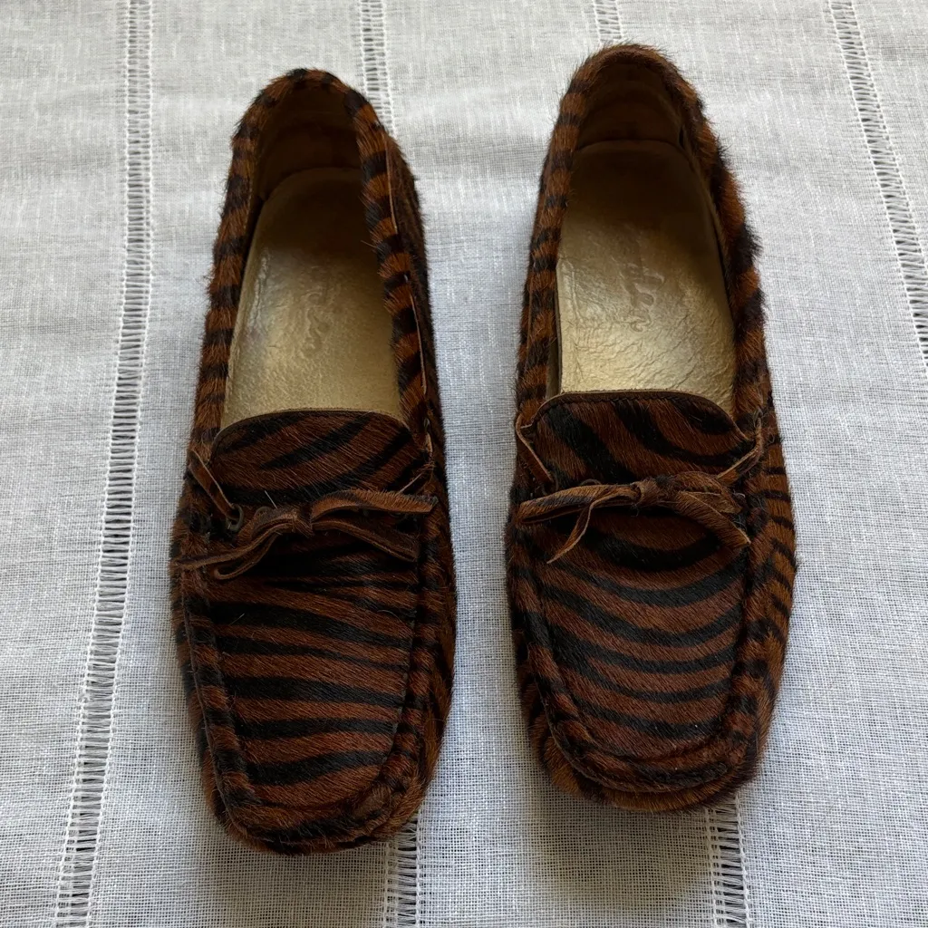 Boden Brown and Black Animal Print Women's Loafers Size 8 - Image 10