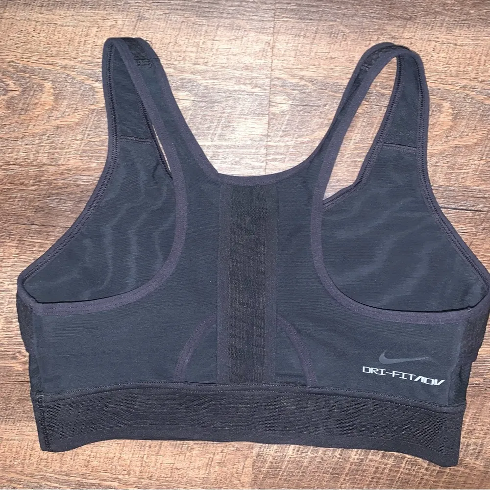 NIKE Women Ultrabreathe Sports Bra Non Padded Black Size Large - Image 3