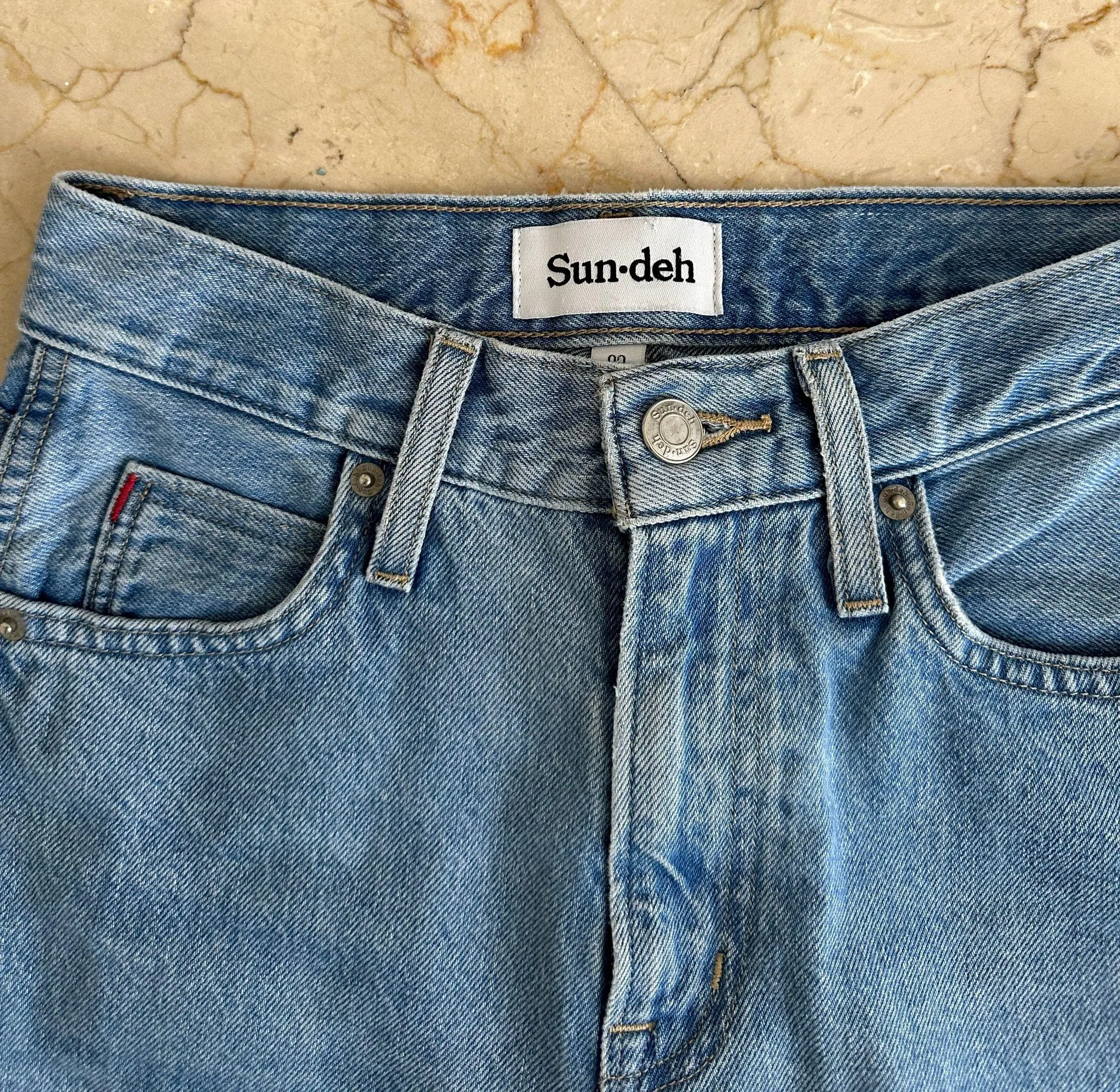 Jeans - Image 2