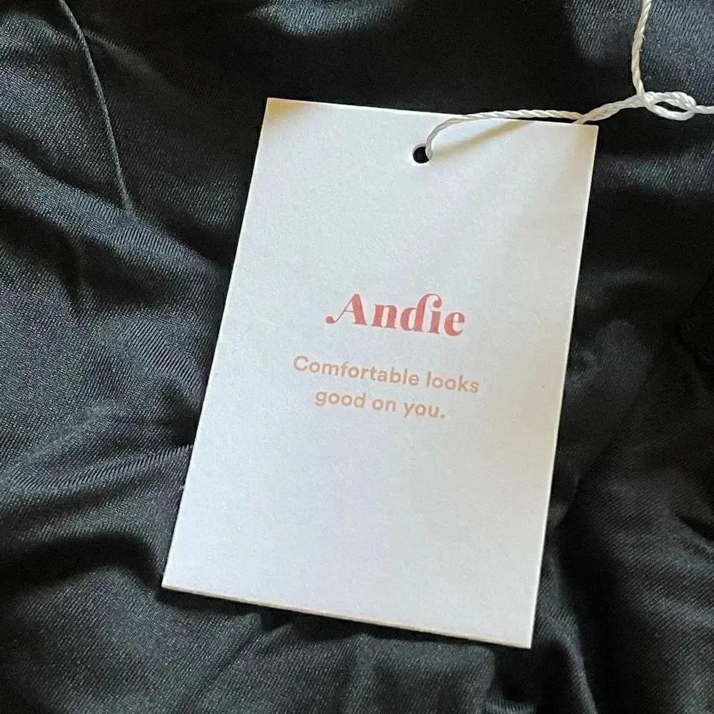 Andie The Santorini
One Piece Bathing Suit
Black Adjustable Straps SZ LT # 1444 Black Size L - Image 12