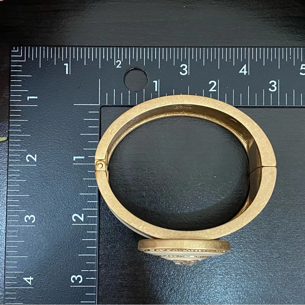 Vintage LIA SOPHIA Ivory Enamel Hinged Magnetic Clasp Cuff Bangle Bracelet - Image 10