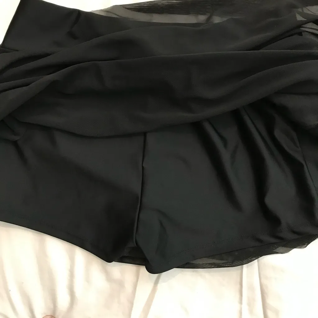 Swim Skort with Attached Shorts Size Lg NWOT - Image 4