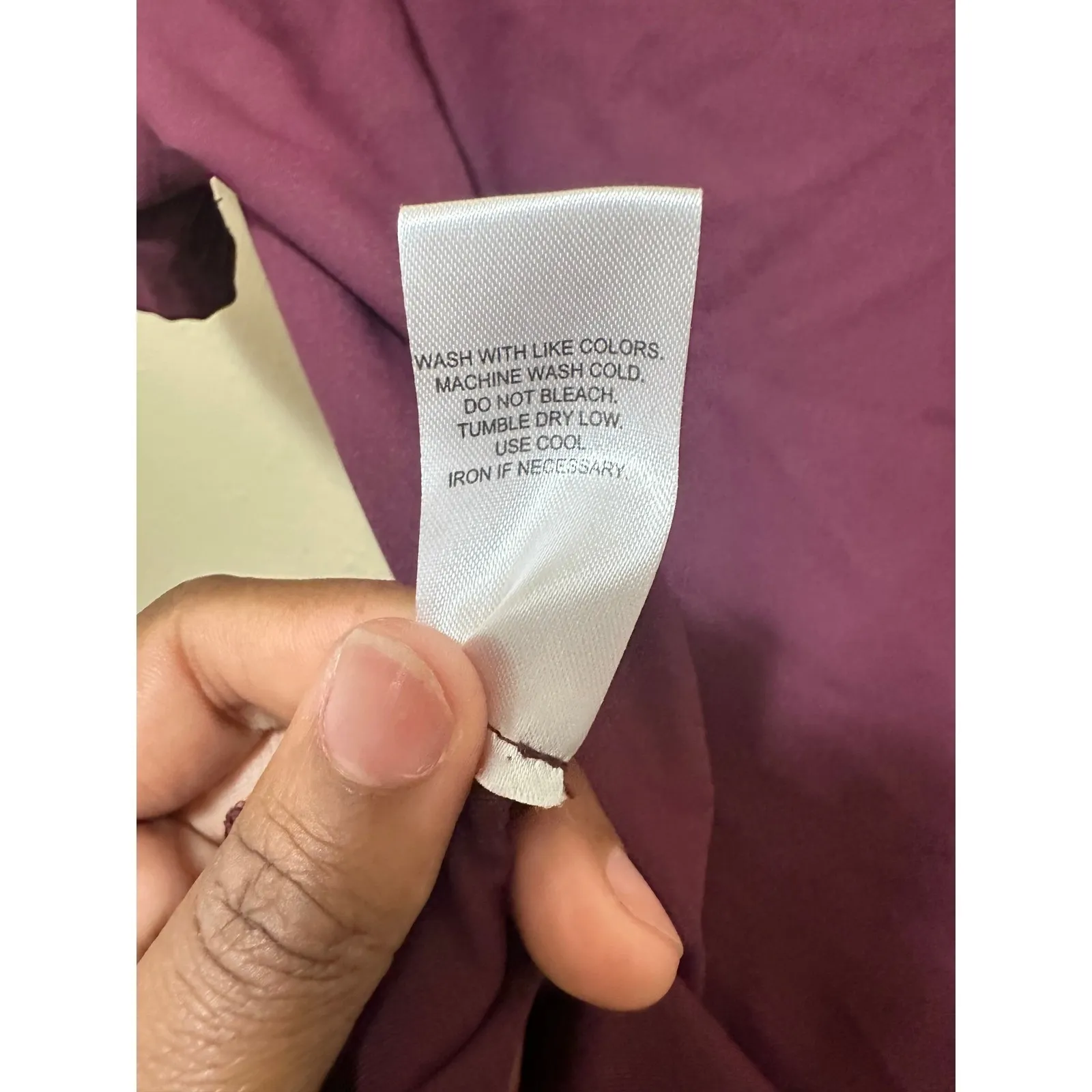 MedCouture Insight XS Wine Scrub Top V Neck Short Sleeve Pockets‎ Women's - Image 7