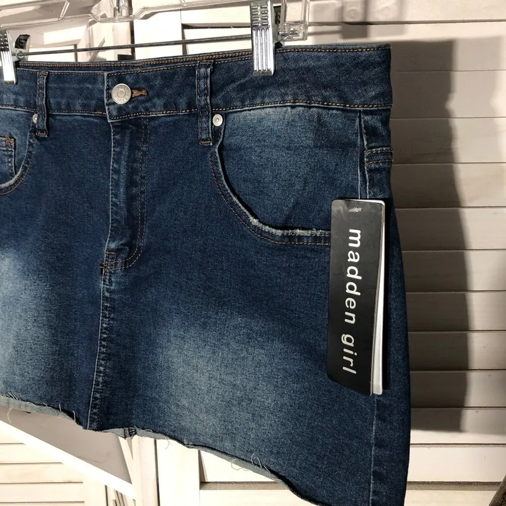 Madden Girl Mini Skirt Raw Hem Denim Blue Size Large - Image 4