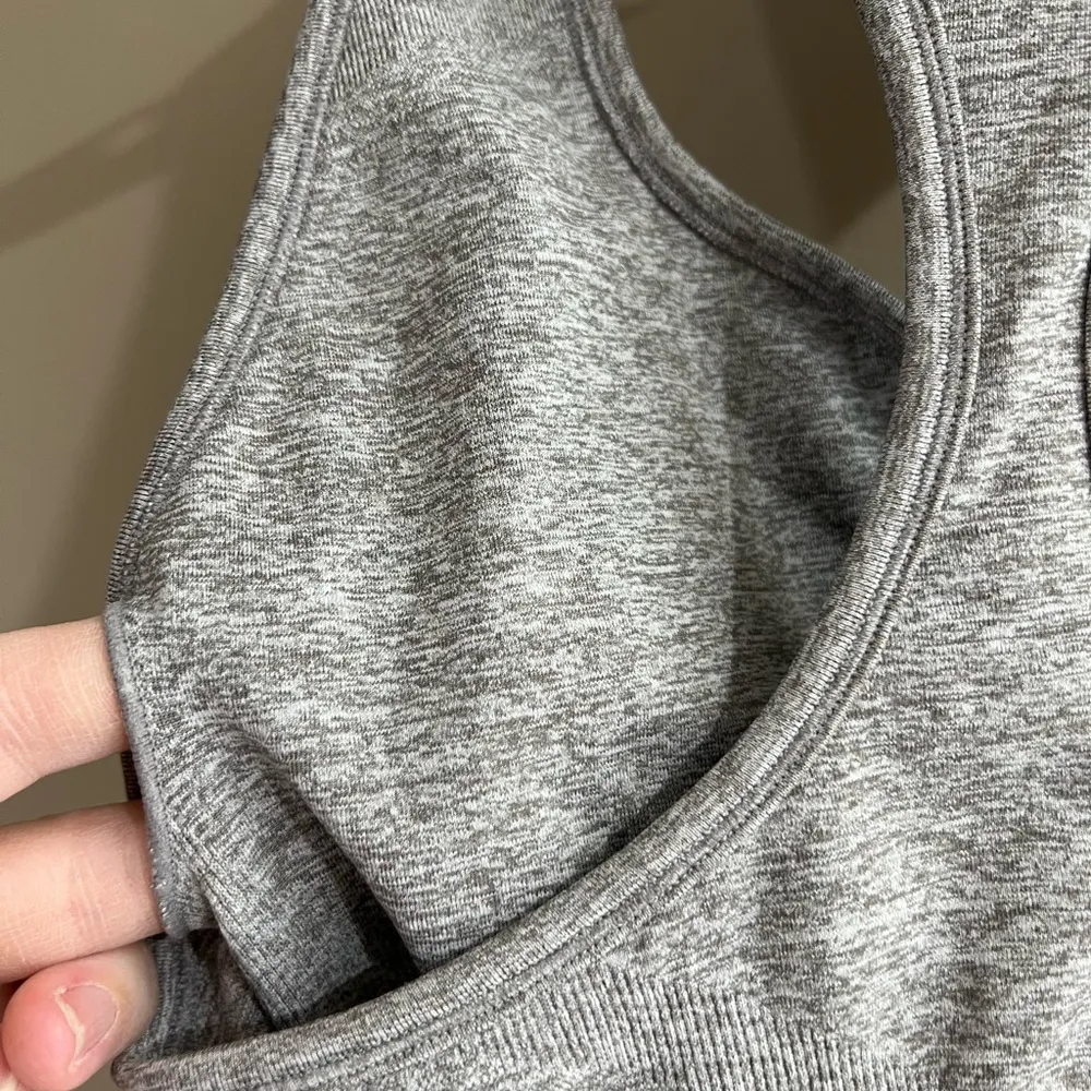 Puma seamless sports bra medium - Image 7