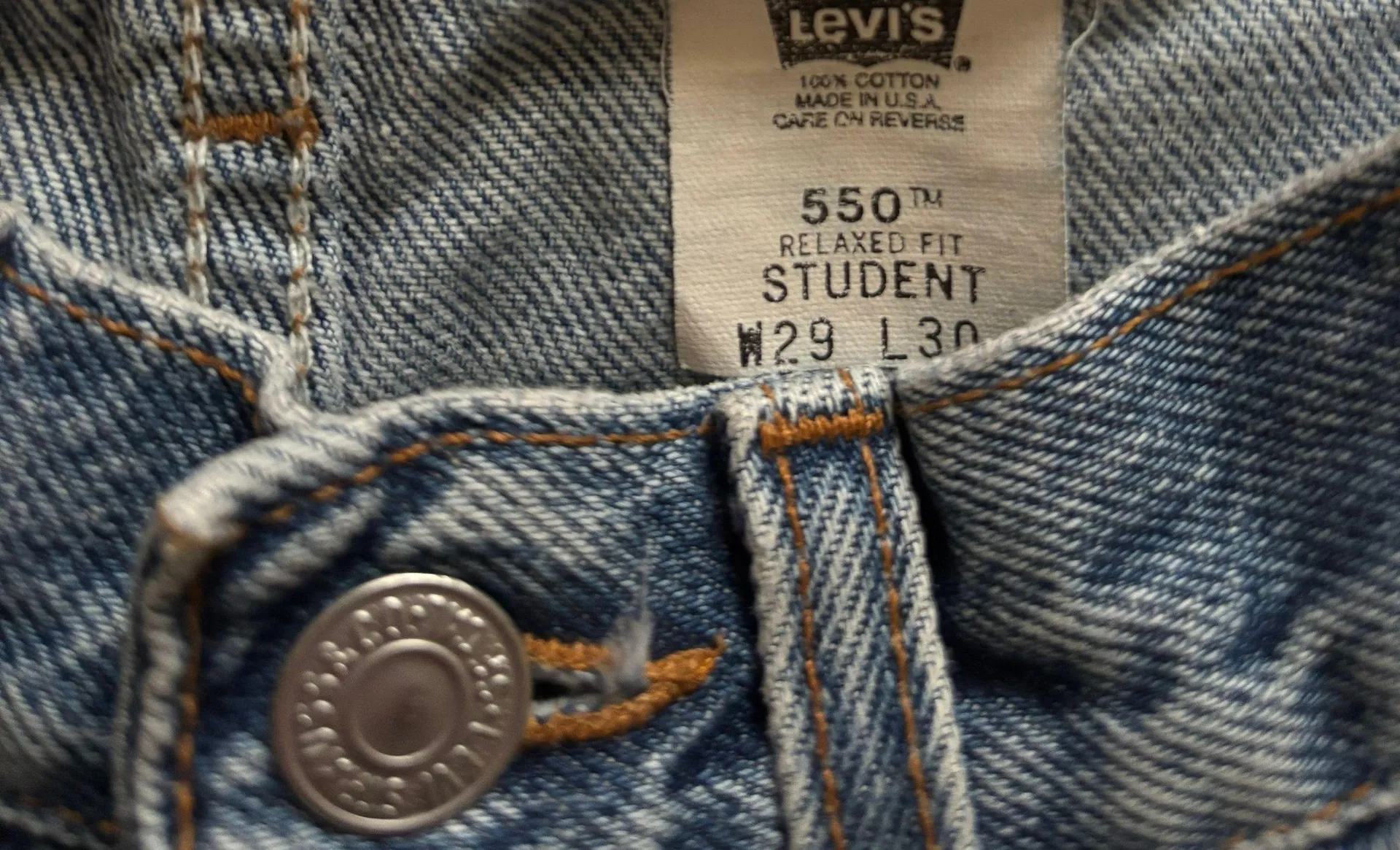 Levi’s Vintage 550 Jeans - Image 4