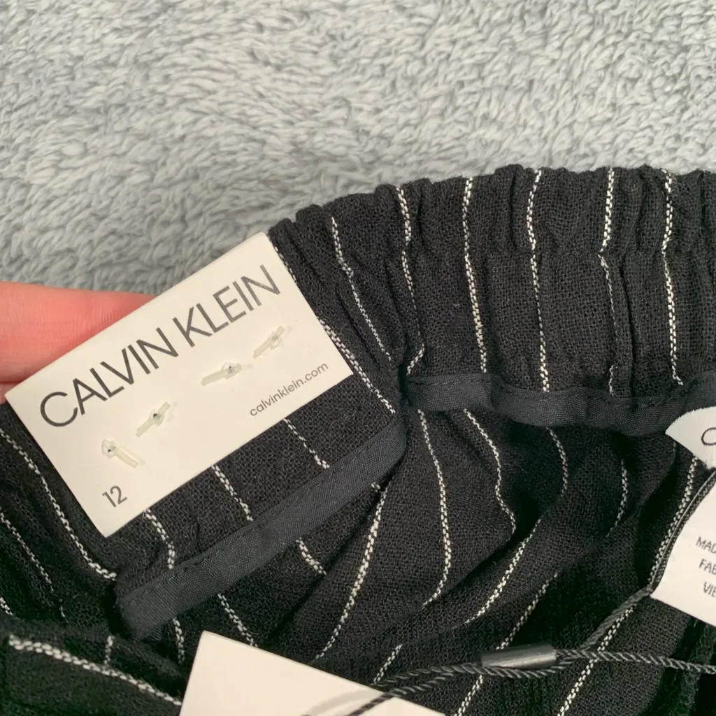 Calvin Klein Black Pinstriped linen Shorts - Image 6