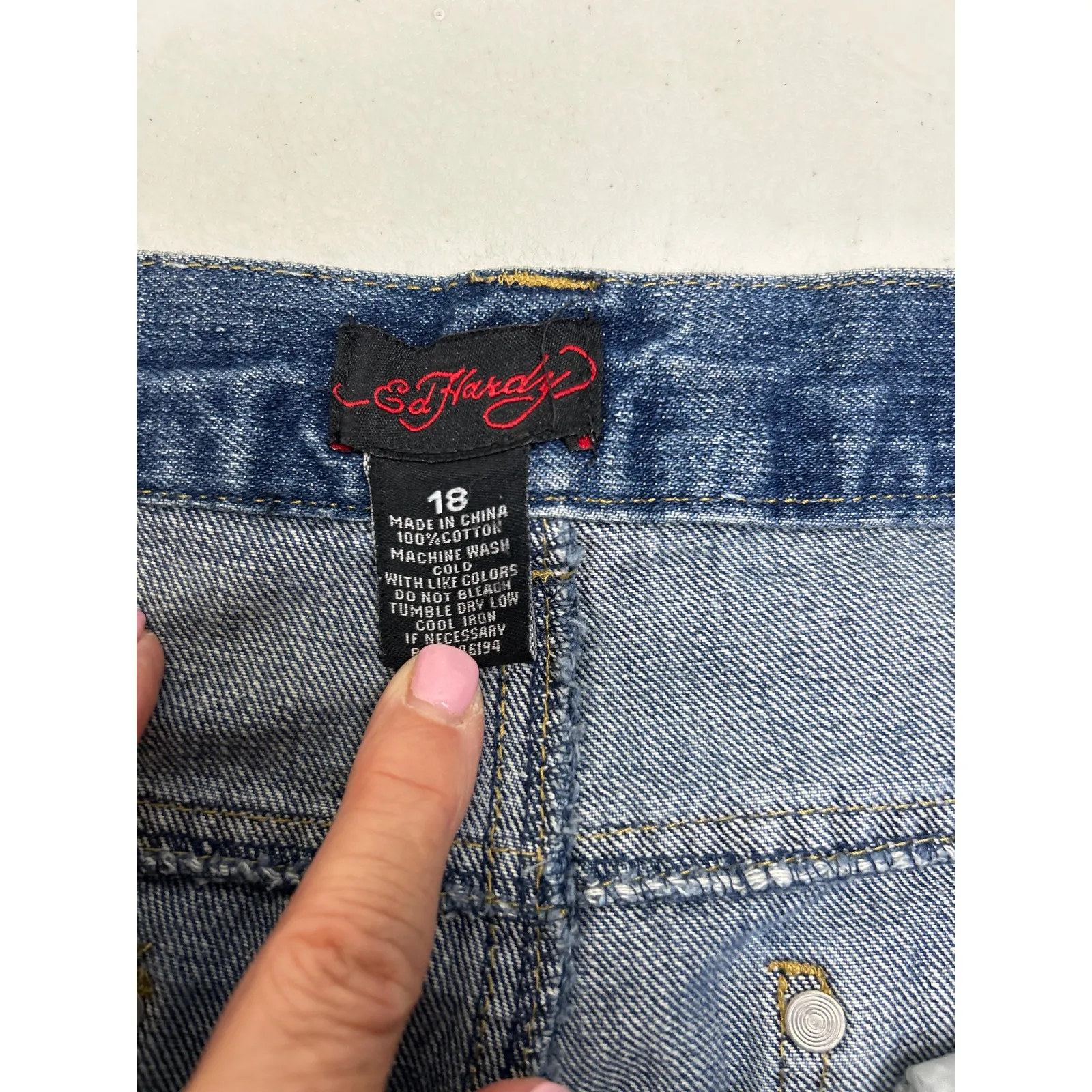 Ed Hardy Women's Straight Leg Jeans in Waist Size 18 or Waist Size 34-36. - Image 5