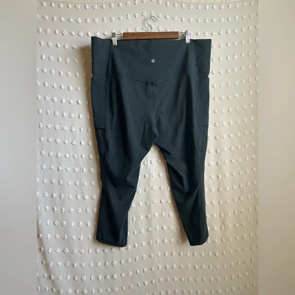 Athleta Salutation Cargo 7/8 Tight Sz 3X‎ Black - Image 2