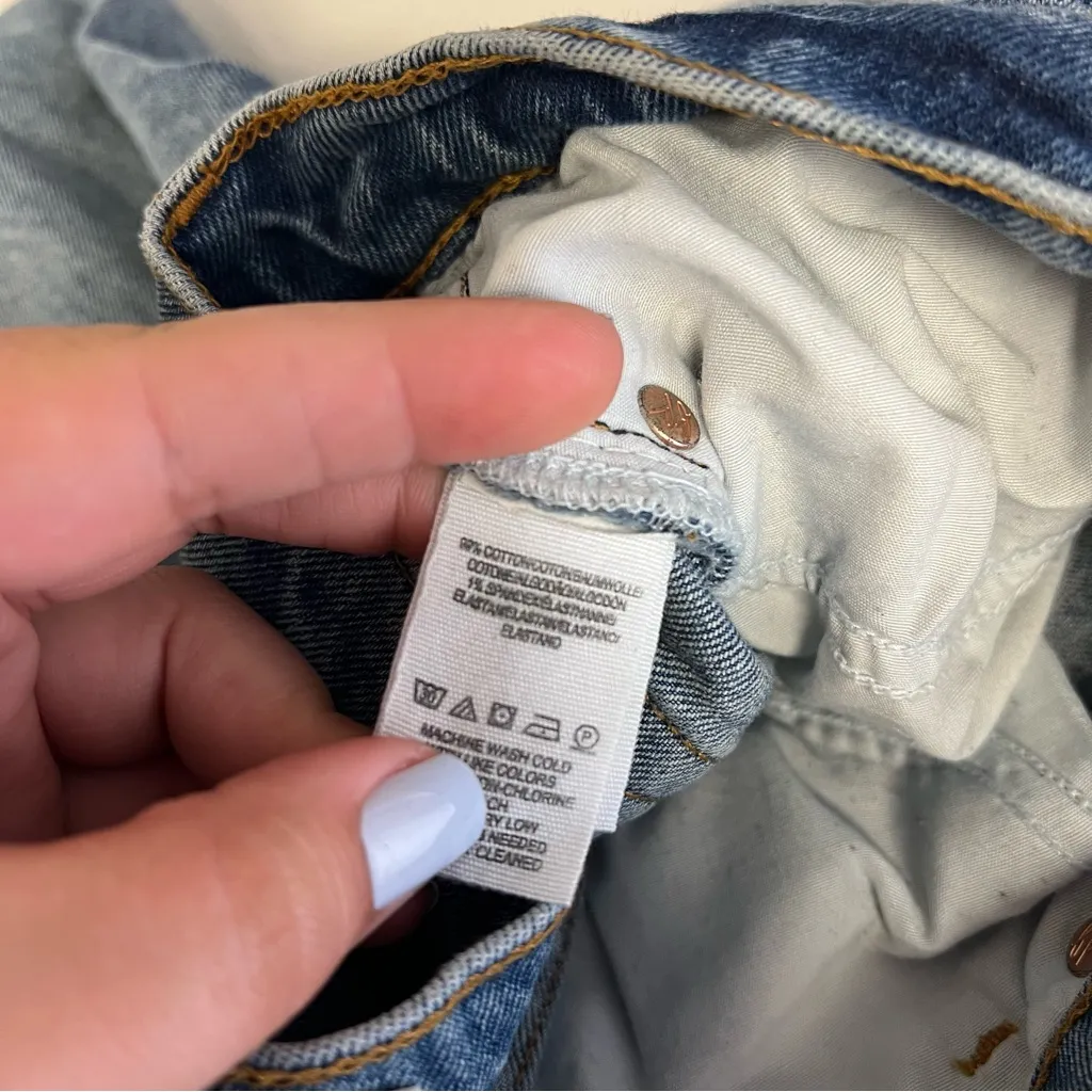 We The Free | Blue Acid Wash Size 26‎ Ankle Cropped Jeans with Raw Hem - Image 9