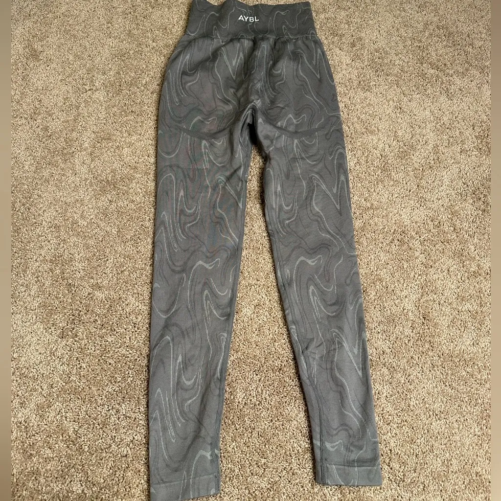 Aybl‎ Gray Swirl Marble Leggings - Image 4