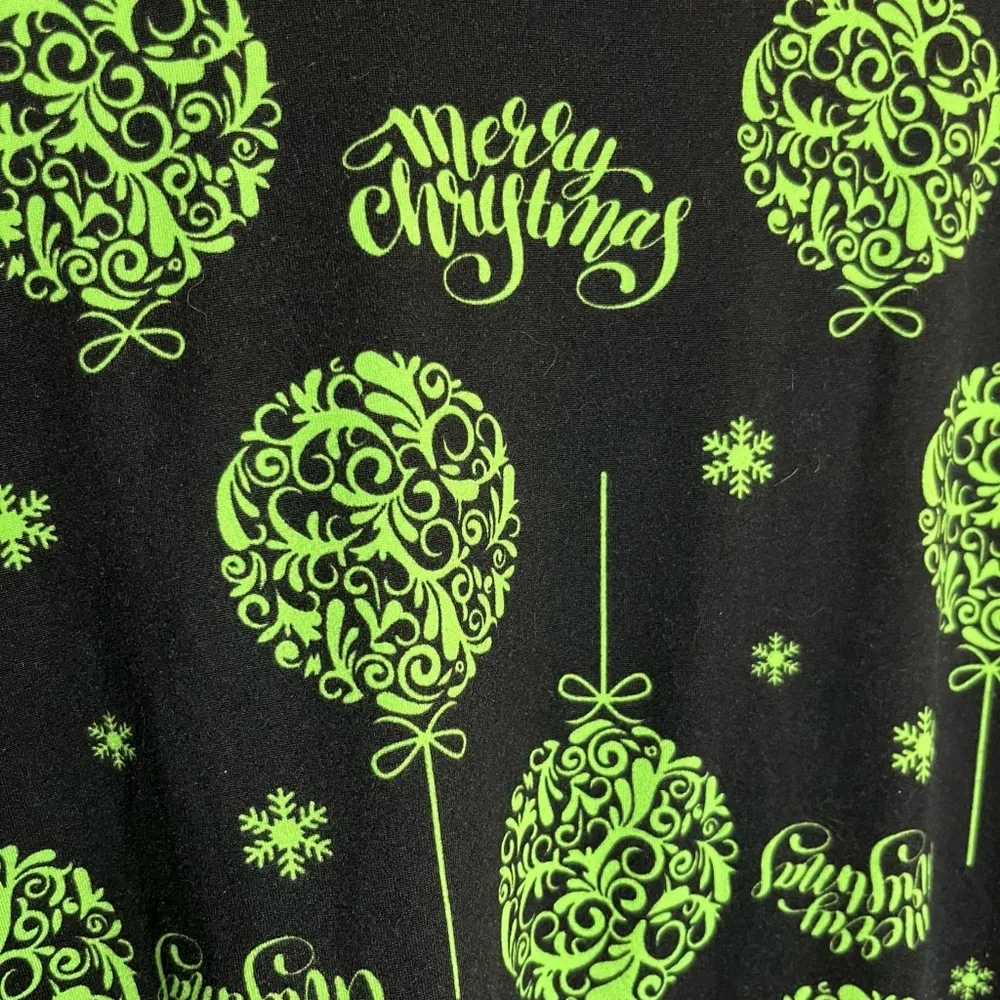 Poof New York Green and Black Warm Christmas Top - Image 3