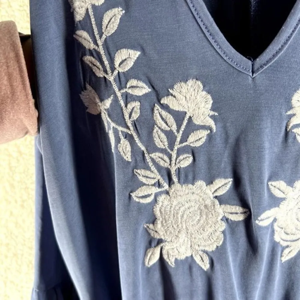 Alya Womens Tops Size M Soft Floral Embroidered Cutout‎ V-Neck Tank - Image 4