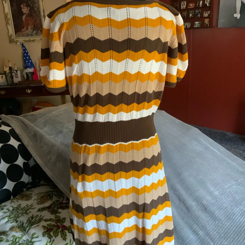 H&M Size Large Brown Pointelle Knit Tunic Dress Chevron print 70’s BoHo Chic - Image 3