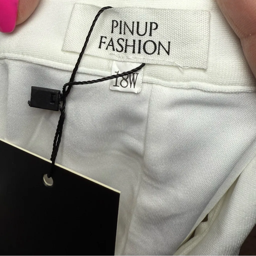 Chic White Ruched Long Sleeve Dress Size 18W - Image 3