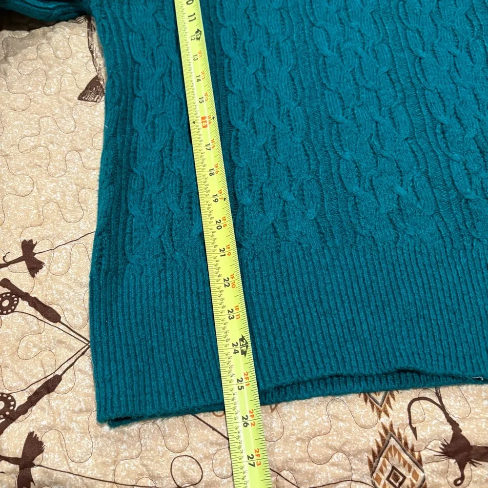 Crown & Ivy ruffle sleeve sweater size L - Image 9