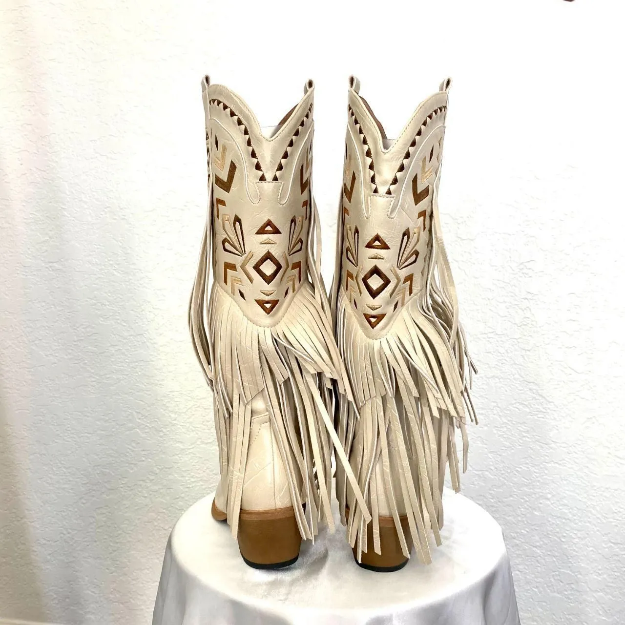 NEW SaraIris Western Tan Cream Fringe Tassel Cowgirl Cowboy Boots US 8 - Image 4