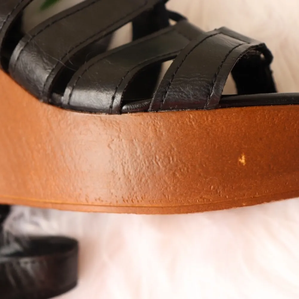 Rue 21 NWT  lightweight sandals in black - Image 5