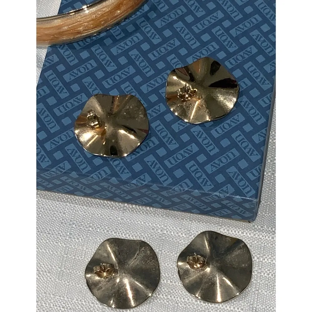 Avon Vintage Orange & Gold Post Pierced Earrings & Bangle Bracelet - Image 2