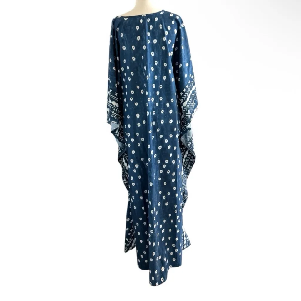 Blue and White Patterned Kaftan Size undefined - Image 3
