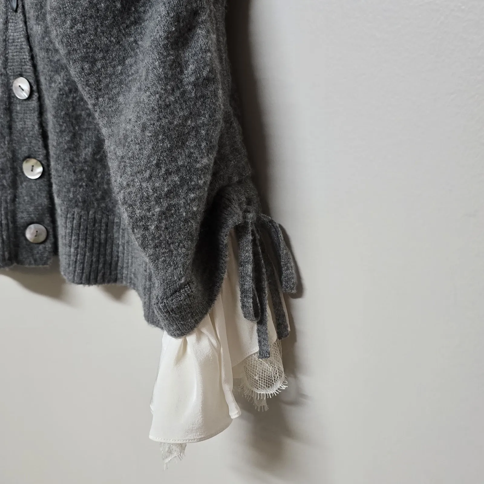 Cinq À Sept Atlas Lace Cinch‎ Sleeve Knit Cardigan Wool Blend Heather Gray Sz M - Image 2