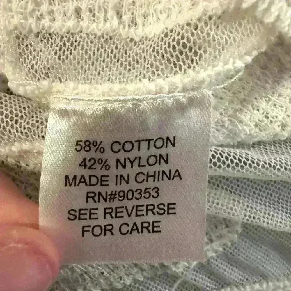 Women’s White Rebellion Throw over - Image 4