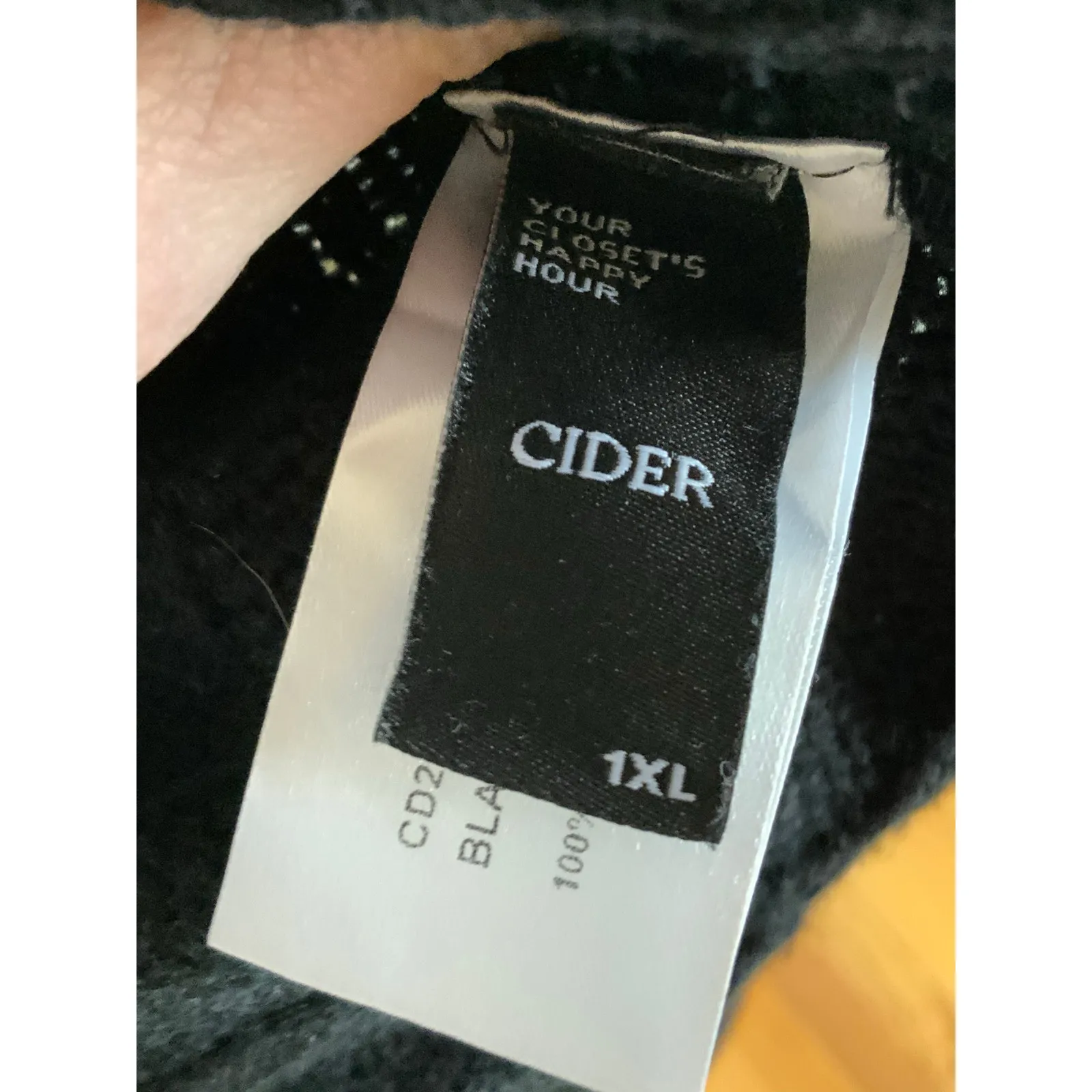 Cider Black Cable Knit sweater size 1XL - Image 3