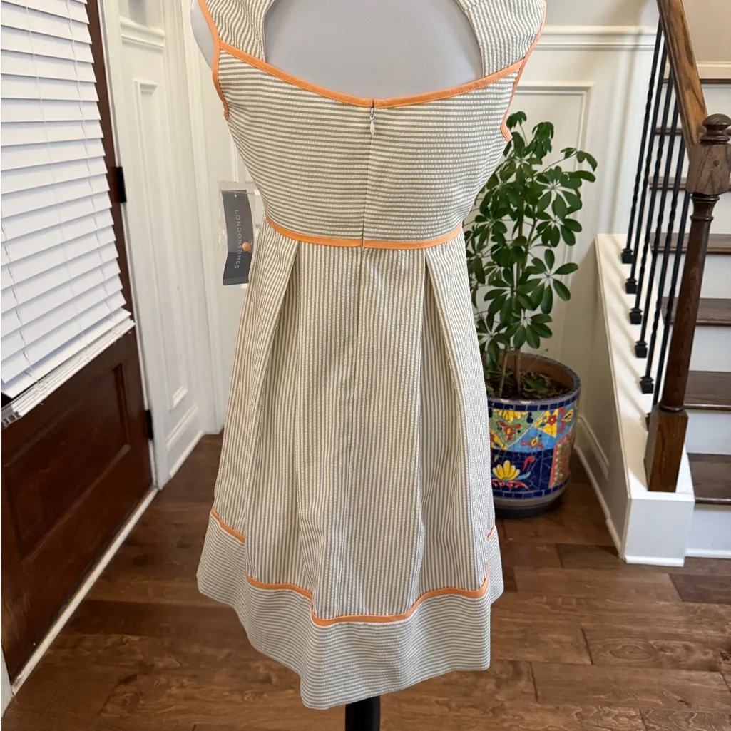 London Times NWT Seersucker Striped Dress with Peach Accents and Open Back - Image 2