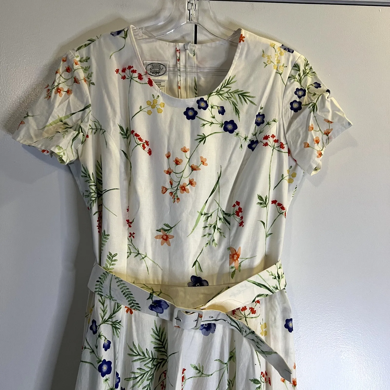 Laura Ashley Vintage 1980s white floral maxi belted dress size 8 US 100% cotton - Image 5