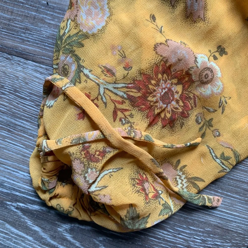 Aritzia Wilfred Talence Pleated Floral Blouse XS Yellow - Image 3