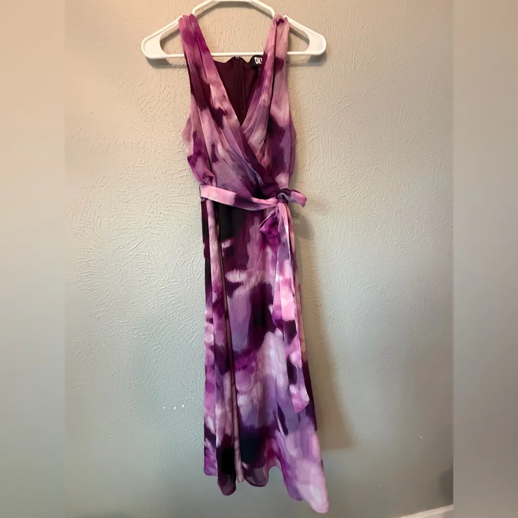 DKNY Purple and White Maxi Dress - Image 3
