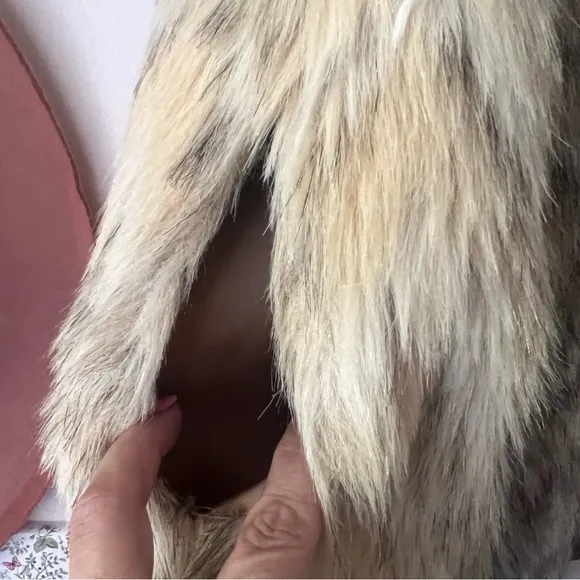 Vintage LIFESTYLE 80S by ANDREA UNGER‎ tie front fur vest SIZE LARGE mob wife Tan - Image 6