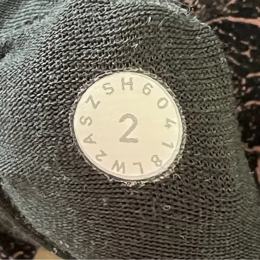 Women’s Lululemon Flow Y Sports Bra Nulu Lacescape Spanish Rose Black 2 Floral - Image 5