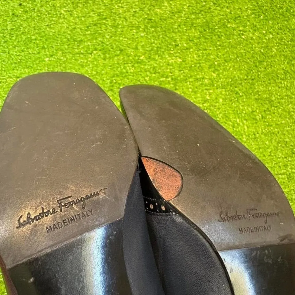 Salvatore Ferragamo Size 8 4A Black Leather Bow Kitten Heels Closed Toe Wing Toe - Image 7