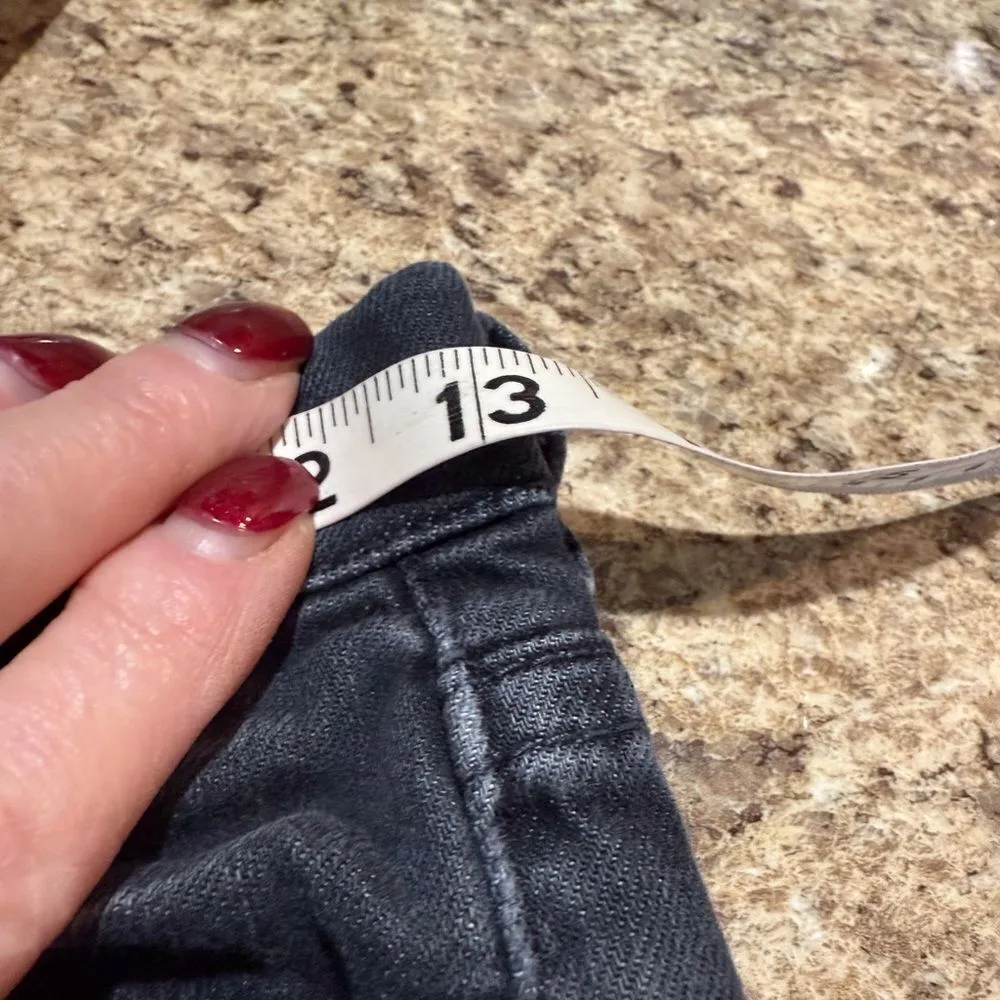 BLANK NYC  size 26 black distressed jeans - Image 7