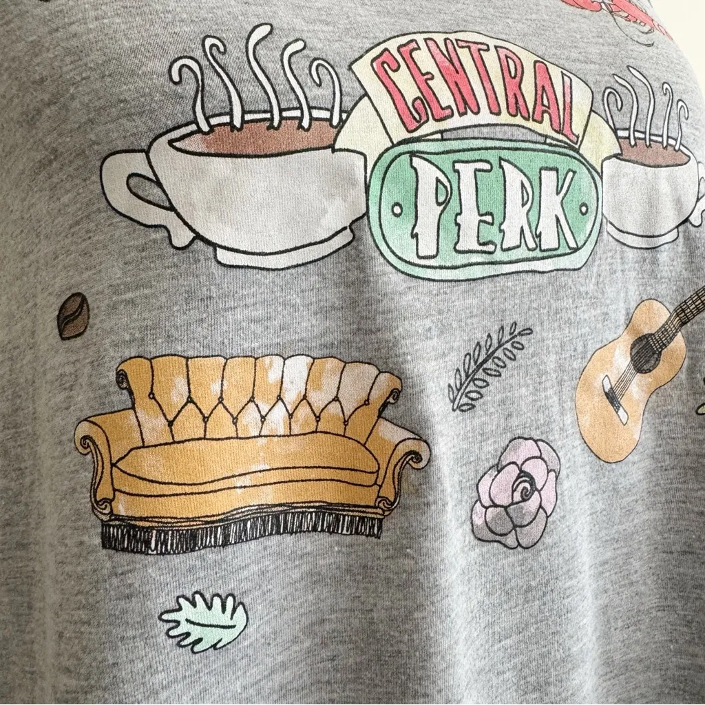 Friends TV Show Womens Tank Top Sleeveless Shirt Size Medium Gray Central Perk - Image 6