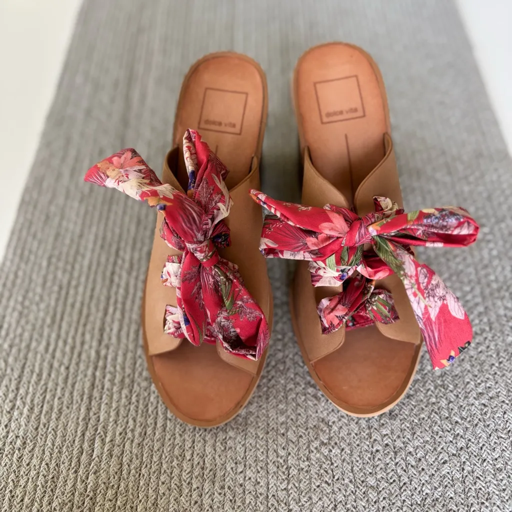 Dolce Vita Aleeya Red Floral Scarf Tie Leather Block Heel Peep Toe Sandals 8.5 - Image 5