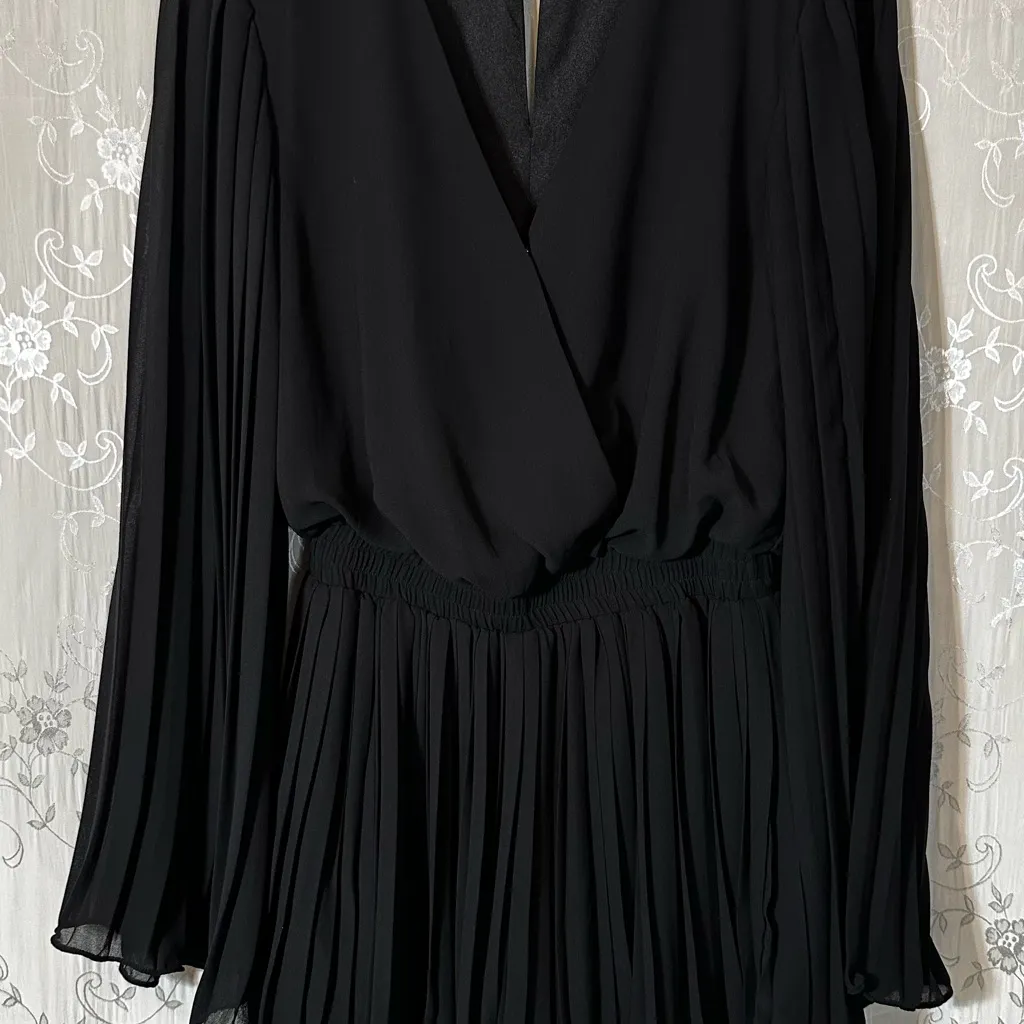 Anthropologie Endless Rose Black Long Sleeve Romper - Image 3