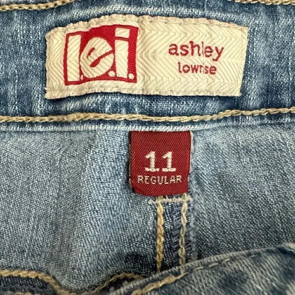 l.e.i. Ashley Lowrise Shorts Light Blue Juniors Denim Short Jeans Embroidered La Blue Size undefined - Image 10