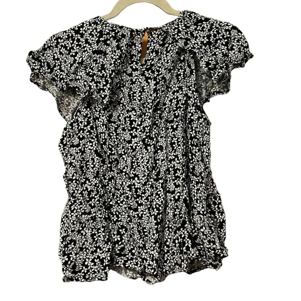 WHO WHAT WEAR FLORAL RUFFLE BLOUSE - Image 2