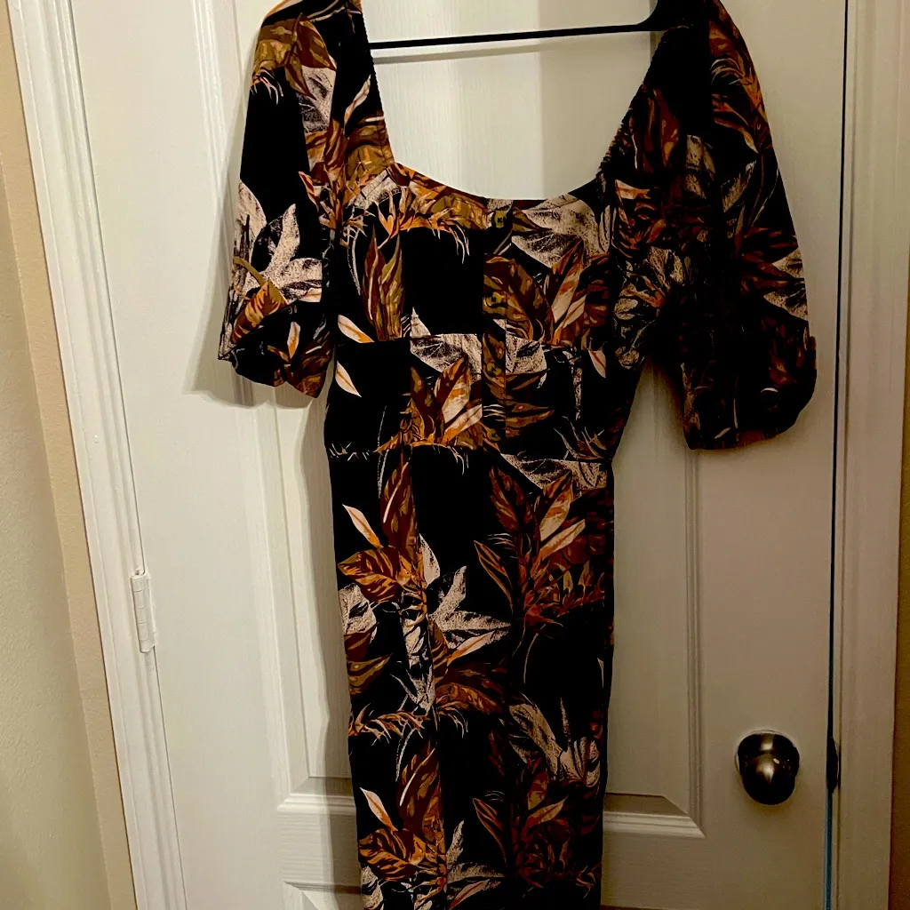 Walter Baker Black and Orange Midi Sundress with Bishop Sleeves - Image 2