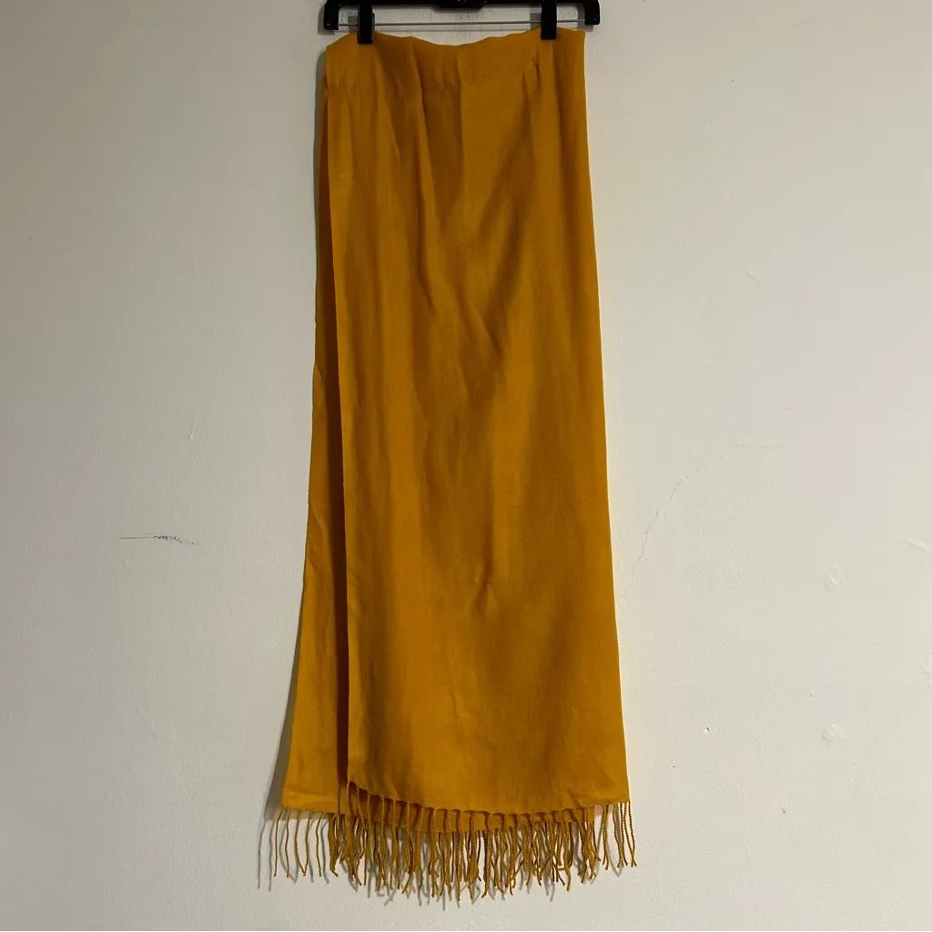 Nordstrom Tissue Weight Wool Cashmere Yellow Rectangle Scarf - Image 6