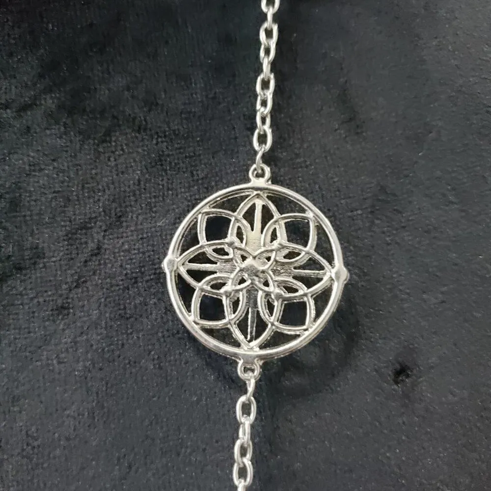 Womens Silver Tone Wired Flowers Designed Squares, Blue Stone Charm Necklace - Image 3