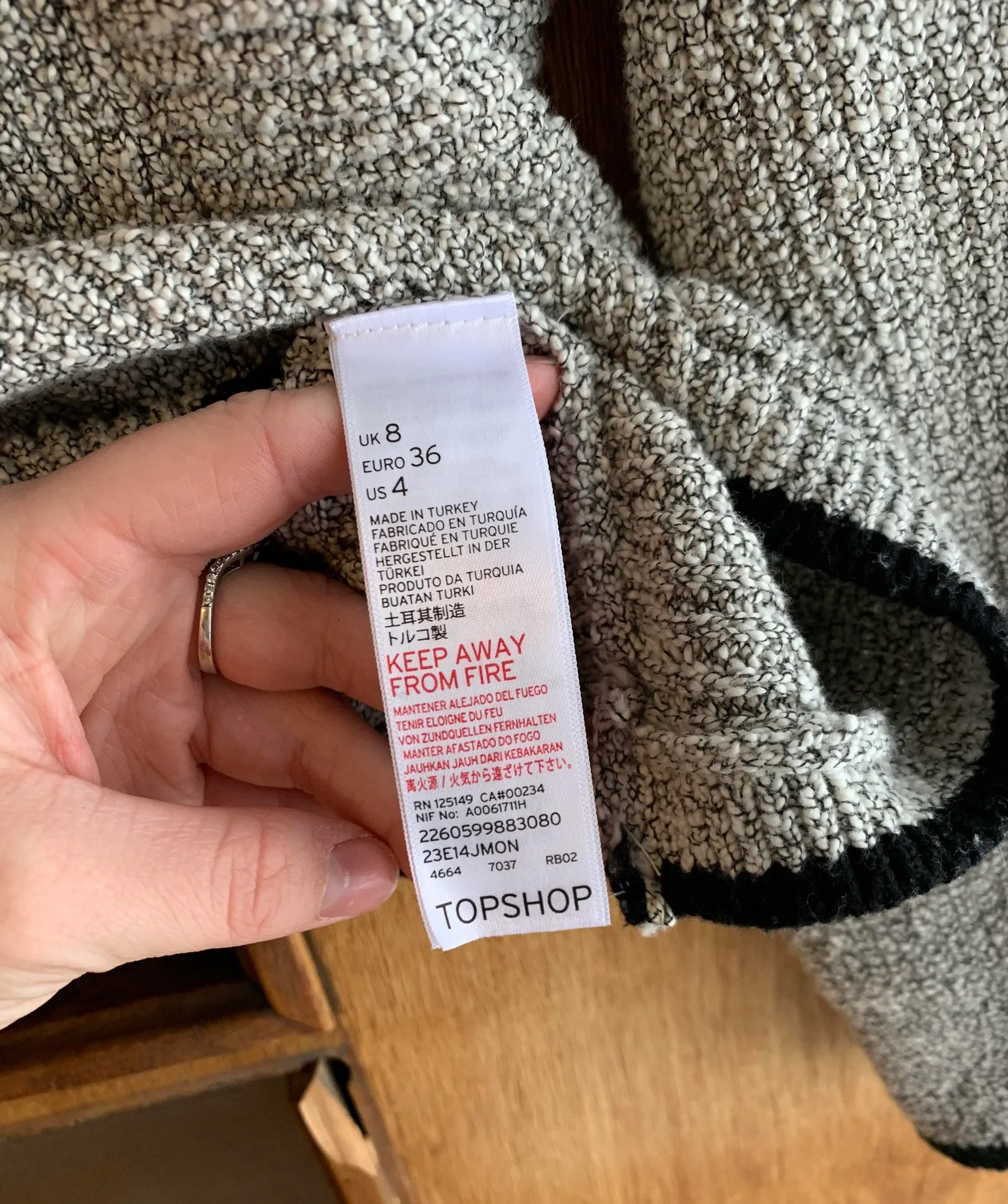 Cropped Sweater Gray NWT - Image 4