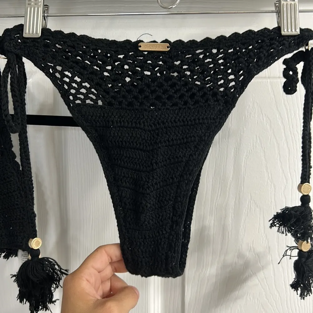 Tigerlily black capri crochet bikini set - Image 4