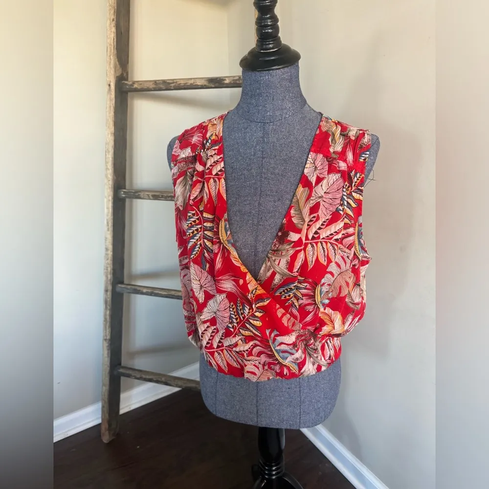 Rachel Roy NWOT Surplice Faux Wrap Sleeveless Blouse - Image 5