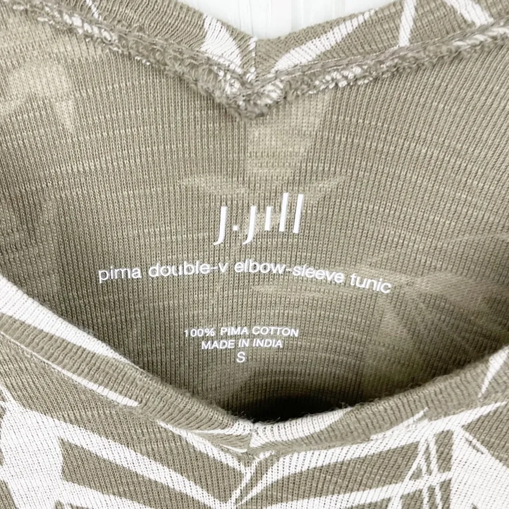 J. Jill Pima Cotton Double V Elbow Sleeve Tunic Top Green Tropical Print Small - Image 5