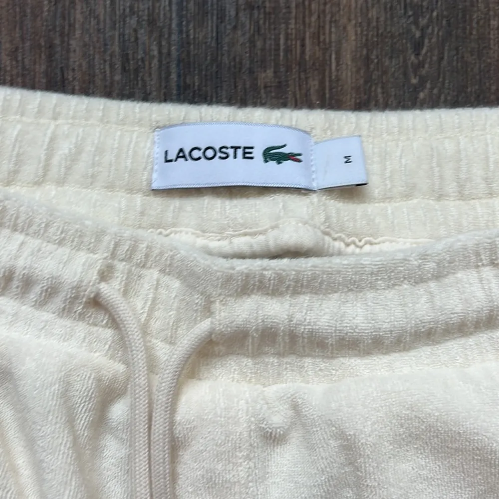 L.A LACOSTE CLUB SHORTS - Image 2