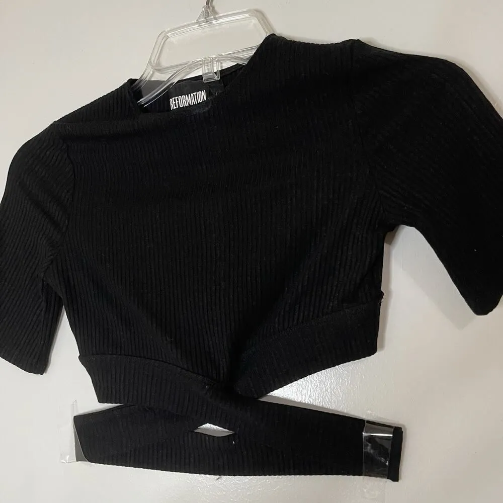 Reformation black ribbed cutout crew neck cropped black tshirt XS - Image 2