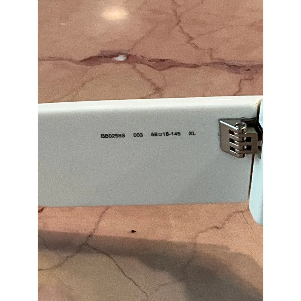 BALENCIAGA Max Sunglasses in Ivory New with Case Womens BB0258S-003 Sunnies - Image 11